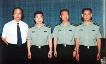 新闻q告